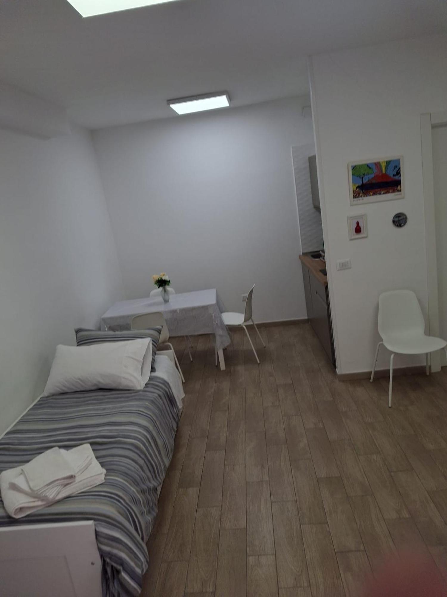 Salvatore Tommasi 43 Centro Storico Napels Buitenkant foto